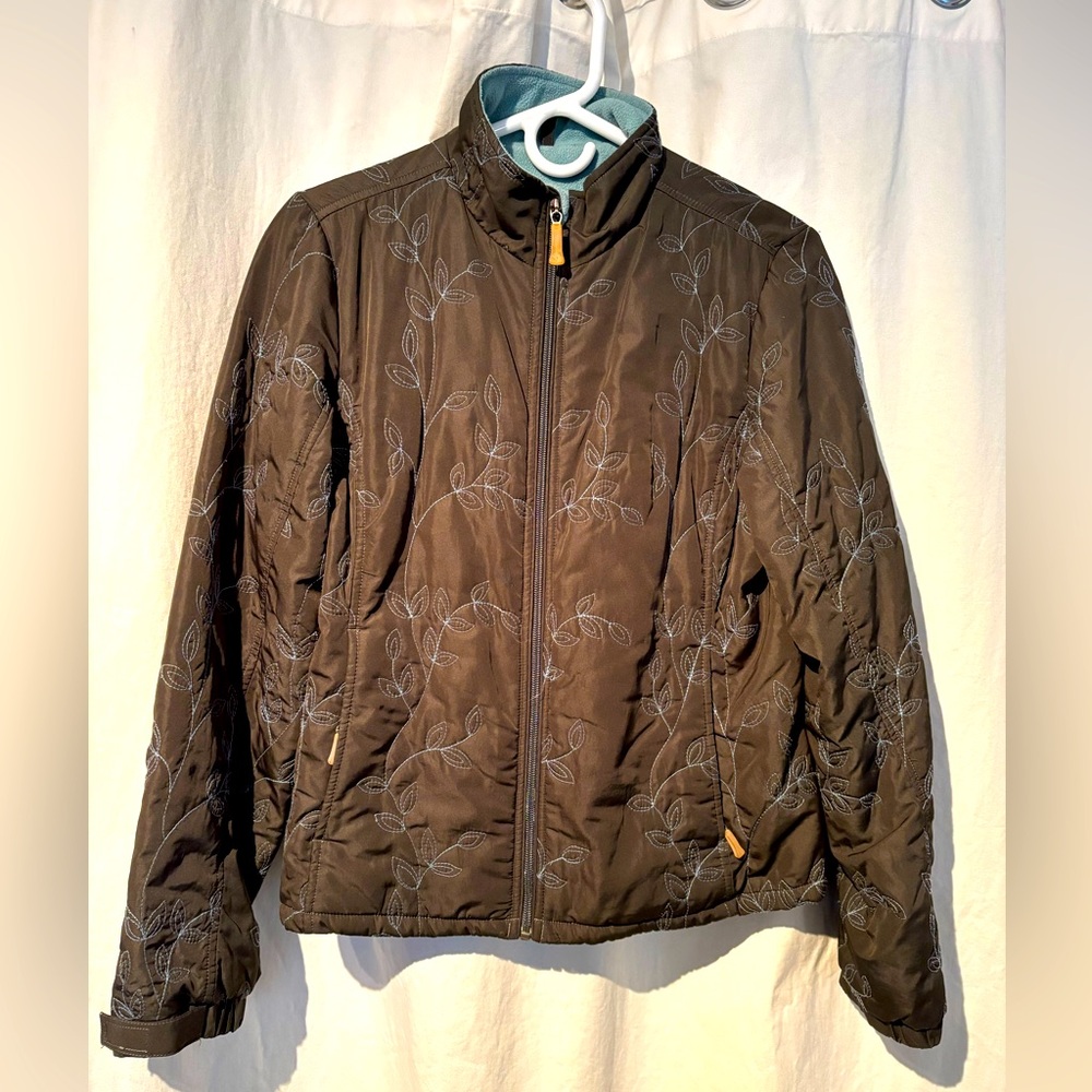 Eddie Bauer quilted and embroidered fleece-lined jacket. Size S.
